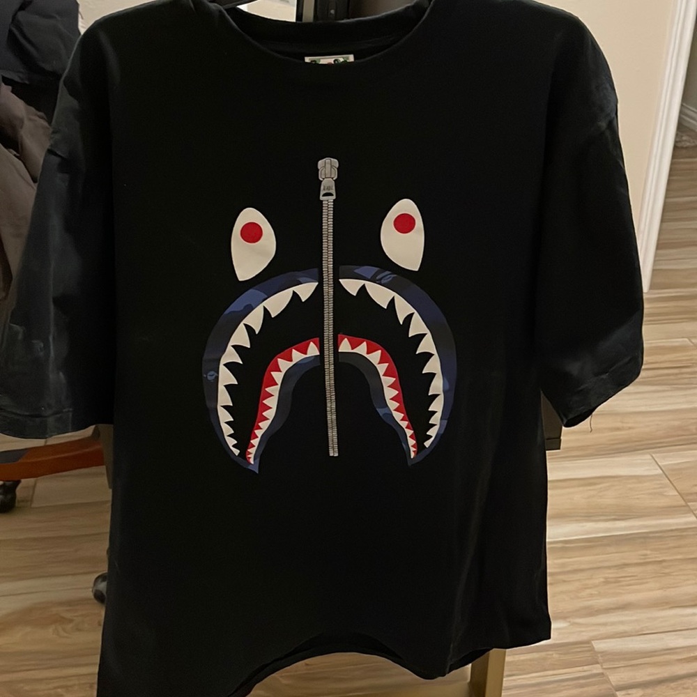 BAPE shark T-shirt (blue camp)